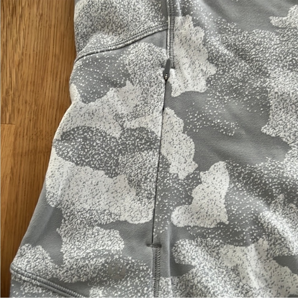 Gray LULULEMON Camouflage Women's Long Sleeve Top Size 4 - Picture 5 of 5